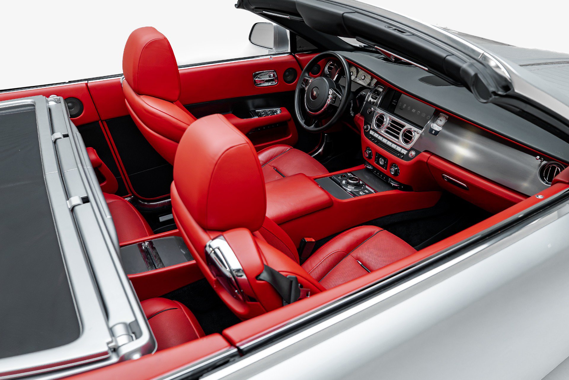 Used 2016 Rolls-Royce Dawn RWD image 42