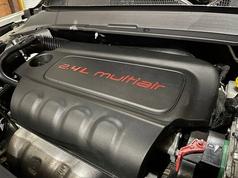 Used 2020 Jeep Compass Limited image 14