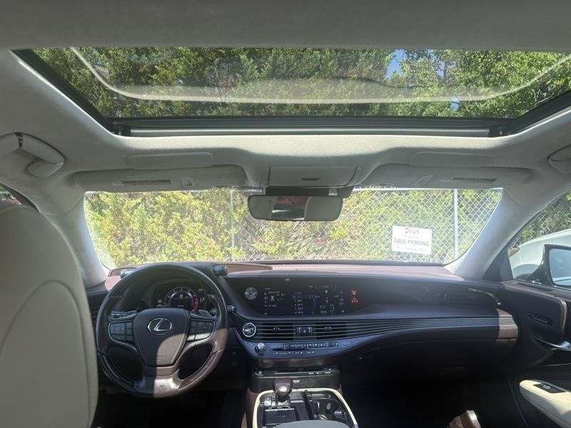 Used 2018 Lexus LS 500 w/ Interior Upgrade Package RWD image 23