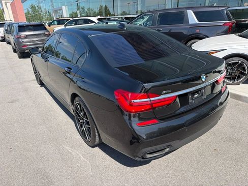 Used 2019 BMW 750i xDrive w/ M Sport Package AWD/4WD image 4