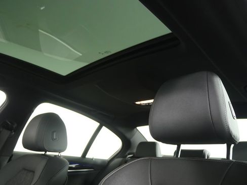 Used 2023 BMW 540i w/ Premium Package RWD image 11