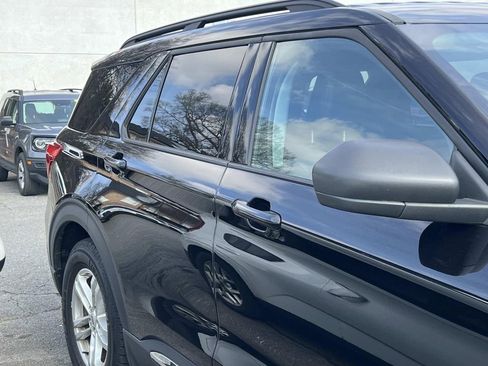 Used 2023 Ford Explorer XLT w/ Equipment Group 202A image 8