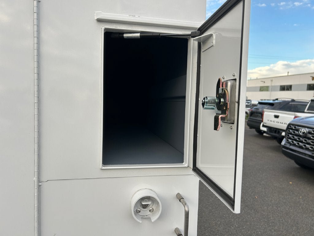 Used 2025 Ford Transit 350 w/ Exterior Upgrade Package RWD image 15