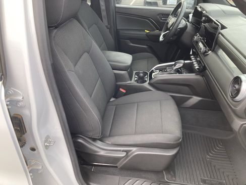 Certified 2024 Chevrolet Colorado LT w/ LT Convenience Package II image 37