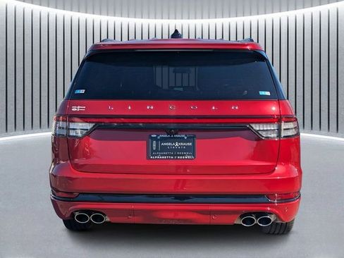 New 2026 Lincoln Aviator Reserve w/ Jet Appearance Package RWD image 4
