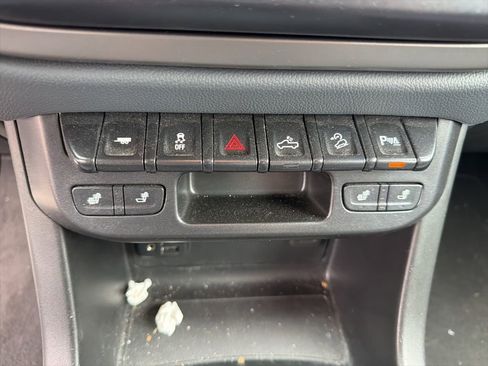 Used 2020 Chevrolet Colorado Z71 AWD/4WD image 22