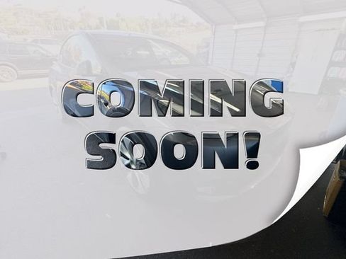 Used 2023 Tesla Model Y Long Range AWD/4WD image 1