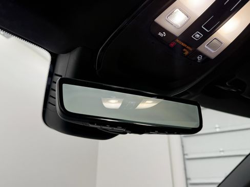 Certified 2024 Volvo XC90 T8 Ultimate w/ Protection Package Premier AWD/4WD image 24