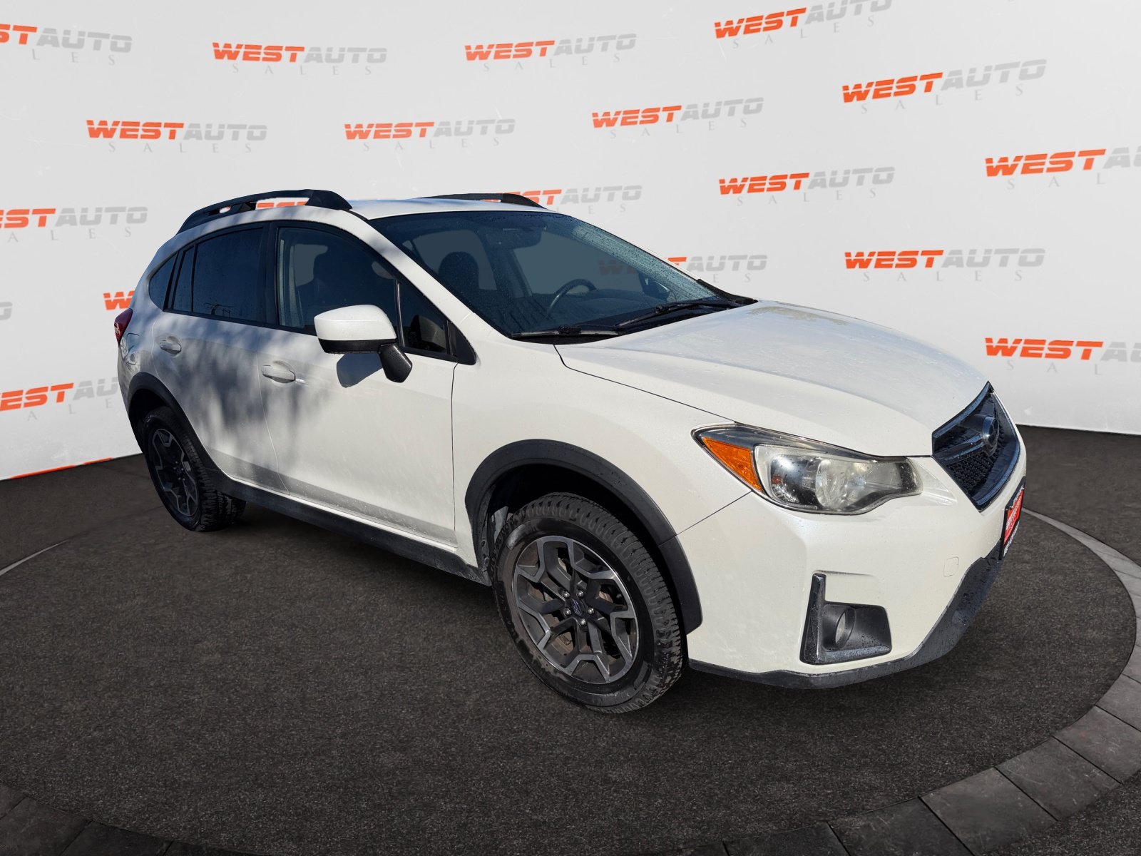 Used 2017 Subaru Crosstrek 2.0i Premium AWD/4WD image 7