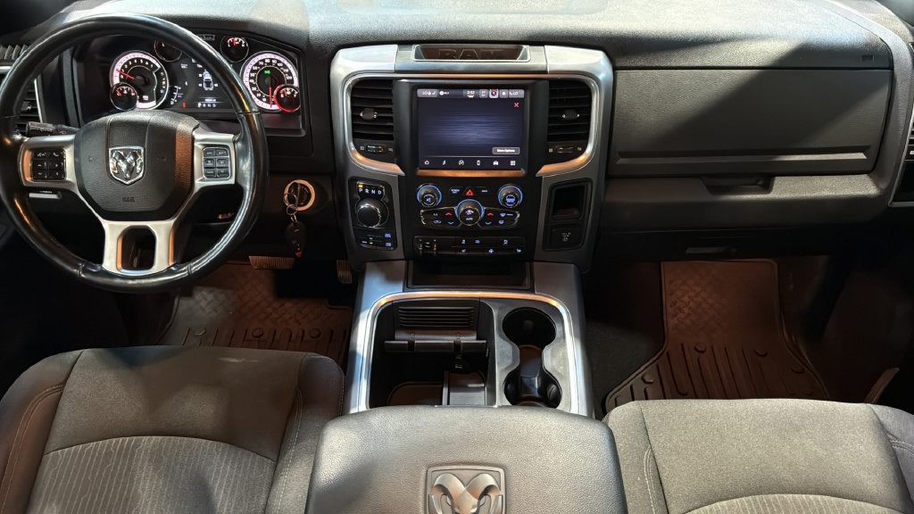 Used 2022 RAM 1500 Express w/ Ceramic Grey Express Package AWD/4WD image 16