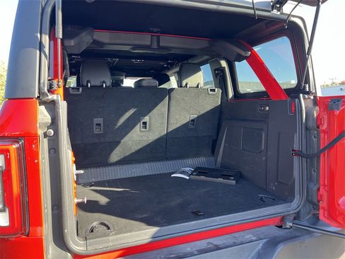 Used 2023 Ford Bronco Wildtrak image 21