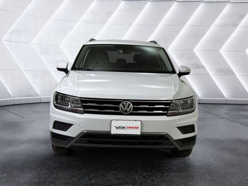 Used 2021 Volkswagen Tiguan SE image 2