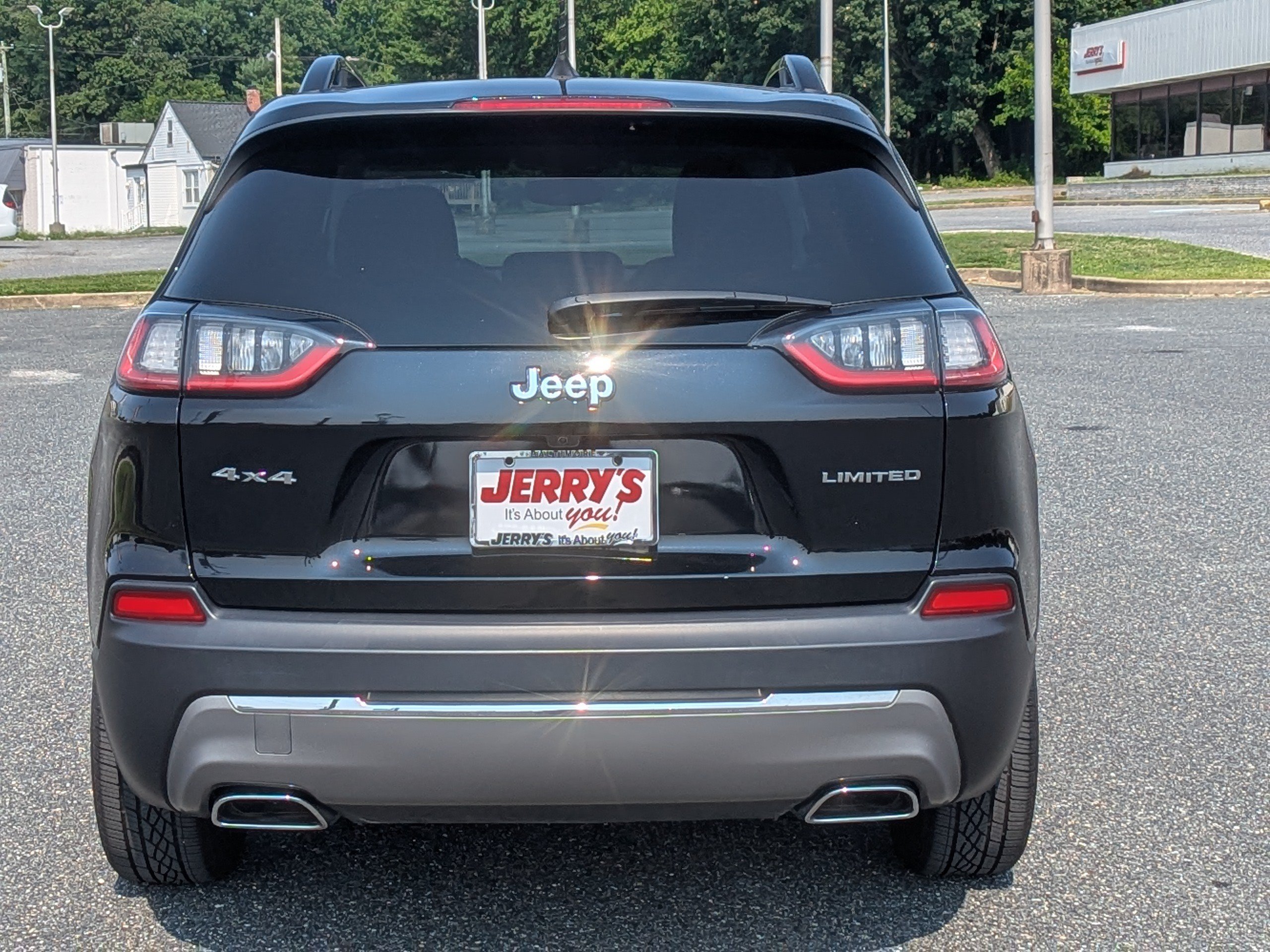Used 2022 Jeep Cherokee Limited AWD/4WD image 7