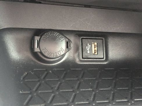 Certified 2025 Toyota RAV4 LE FWD image 21