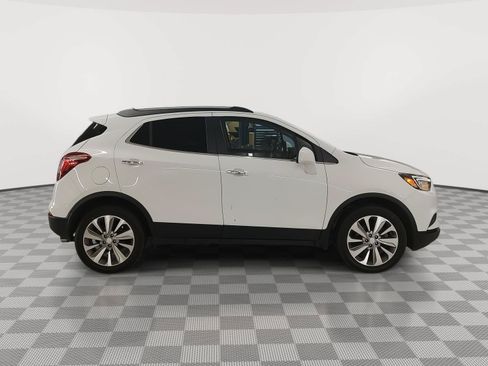 Used 2020 Buick Encore Preferred AWD/4WD image 28