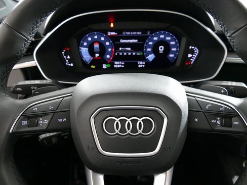 Certified 2025 Audi Q3 2.0T Premium Plus w/ Premium Plus Package image 18