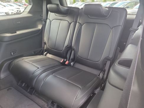 New 2026 Jeep Grand Cherokee L Limited RWD image 14