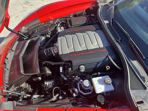 Used 2019 Chevrolet Corvette Stingray Coupe w/ 2LT Preferred Equipment Group image 21