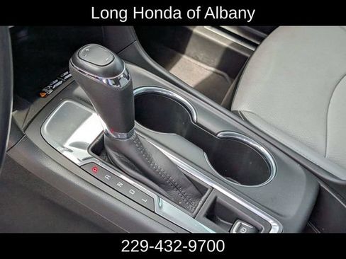 Used 2020 Chevrolet Equinox Premier FWD image 21