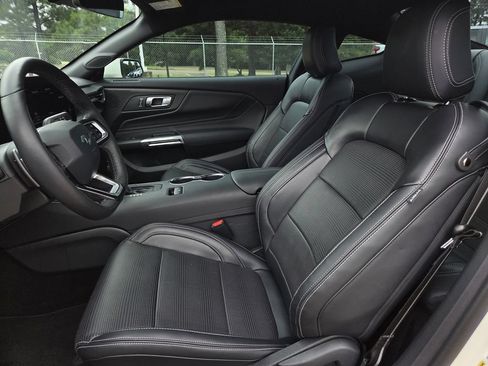 Used 2025 Ford Mustang GT Premium w/ 60th Anniversary Package RWD image 13