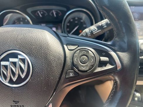 Used 2018 Buick Envision Essence FWD image 18