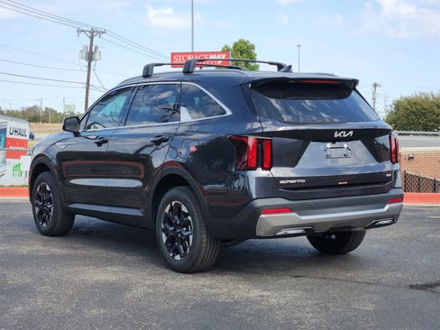 New 2026 Kia Sorento S image 6