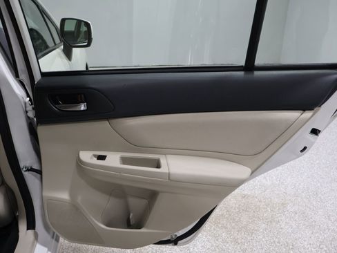 Used 2013 Subaru Impreza 2.0i Premium w/ Alloy Wheel Pkg + Moonroof image 21