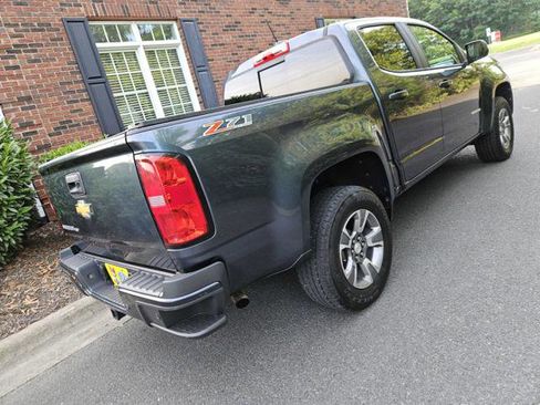 Used 2019 Chevrolet Colorado Z71 AWD/4WD image 5