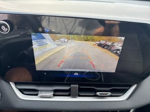 New 2026 Chevrolet Equinox LT image 13