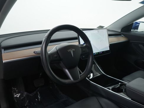 Used 2019 Tesla Model 3 Long Range image 16