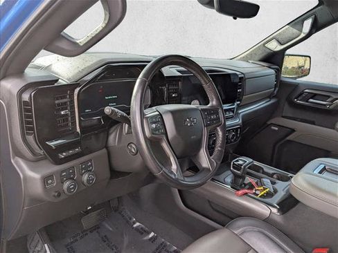 Used 2022 Chevrolet Silverado 1500 ZR2 w/ Technology Package image 9