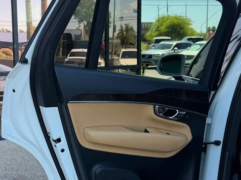 Used 2016 Volvo XC90 T6 Momentum w/ Momentum Plus Package AWD/4WD image 41