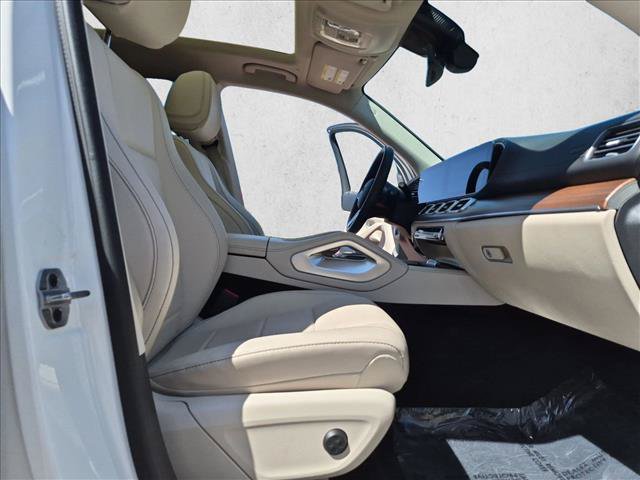Used 2023 Mercedes-Benz GLS 450 4MATIC image 19