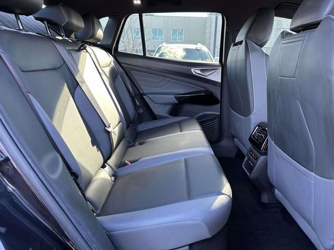 Used 2023 Volkswagen ID.4 Pro S Plus image 12