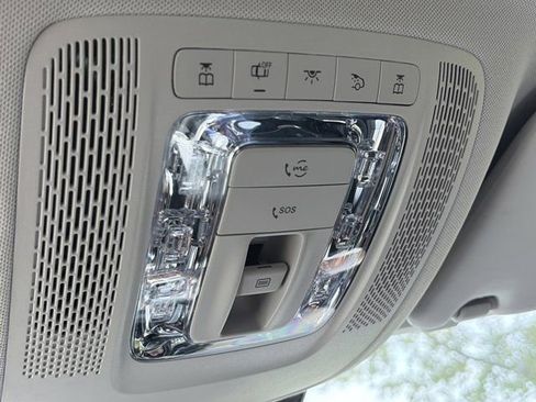 Used 2025 Mercedes-Benz GLE 350 4MATIC image 26