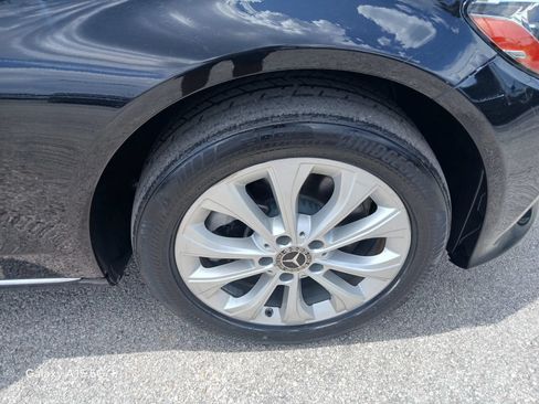 Used 2019 Mercedes-Benz C 300 4MATIC Sedan w/ Premium Package image 21