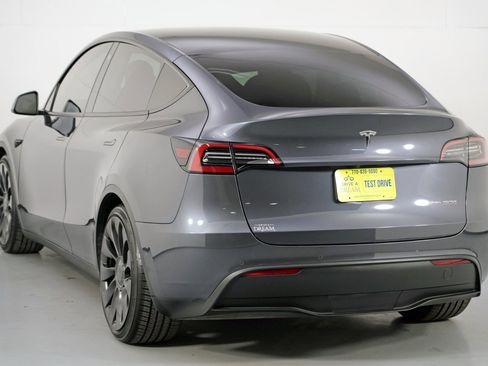 Used 2022 Tesla Model Y Performance image 49