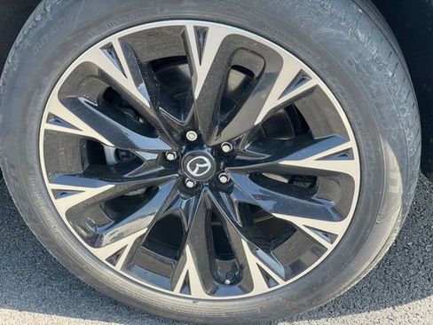Certified 2024 MAZDA CX-90 3.3 Turbo S w/ Premium Plus AWD/4WD image 33