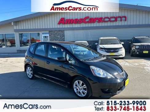 Used 2011 Honda Fit Sport image 1