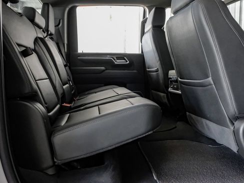 Used 2025 Chevrolet Silverado 3500 LTZ w/ LTZ Convenience Package AWD/4WD image 35