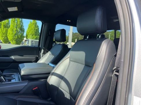 Used 2025 Ford F150 Lariat w/ Equipment Group 501A Mid image 17