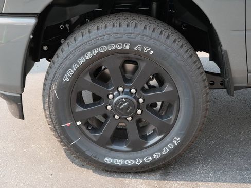 New 2026 RAM 2500 Big Horn AWD/4WD image 4