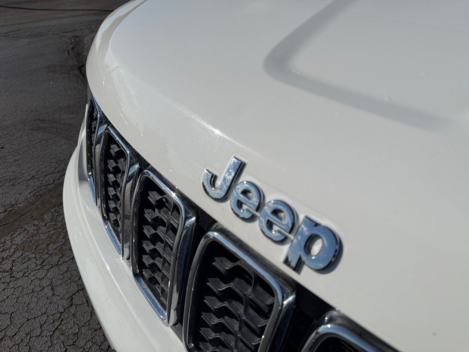 Used 2020 Jeep Grand Cherokee Limited w/ Luxury Group II AWD/4WD image 22