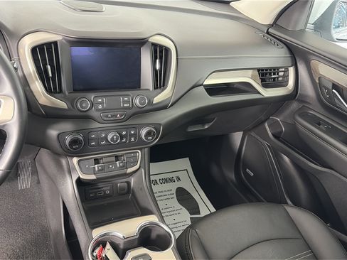 Used 2023 GMC Terrain Denali AWD/4WD image 4