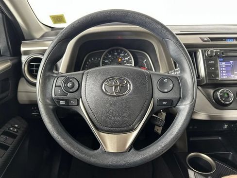 Used 2014 Toyota RAV4 LE AWD/4WD image 14