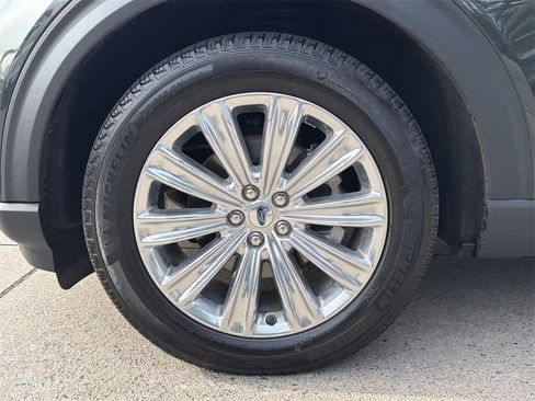 Certified 2023 Ford Explorer Limited w/ Limited Technology Package image 9