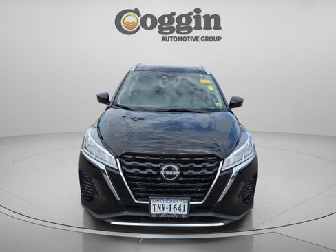 Used 2024 Nissan Kicks SV FWD image 8