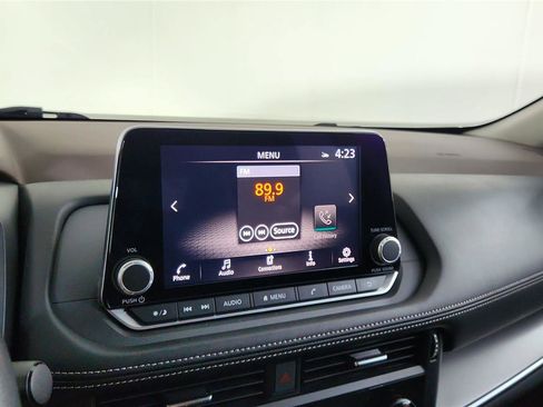 Certified 2023 Nissan Rogue SV image 30