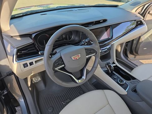 Certified 2024 Cadillac XT6 Premium Luxury w/ LPO, Floor Liner Package AWD/4WD image 16
