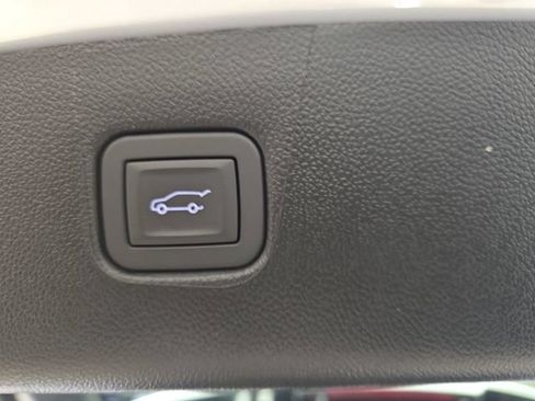 New 2026 Chevrolet Blazer LT w/ Sound & Technology Package AWD/4WD image 16